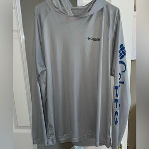 Men’s Columbia hooded long sleeve shirt